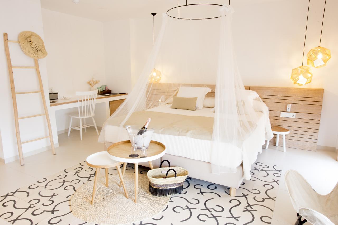 Gatzara Suites Santa Gertrudis Santa Gertrudis  Εξωτερικό φωτογραφία
