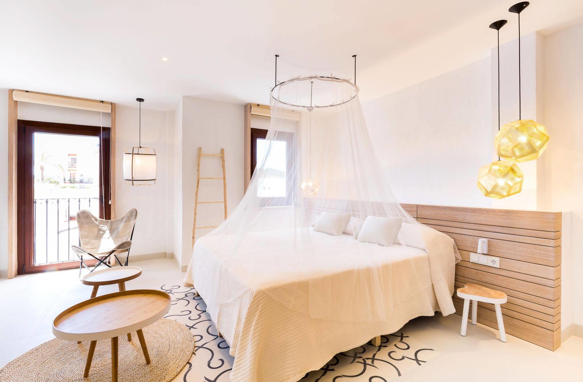 Gatzara Suites Santa Gertrudis Santa Gertrudis  Εξωτερικό φωτογραφία