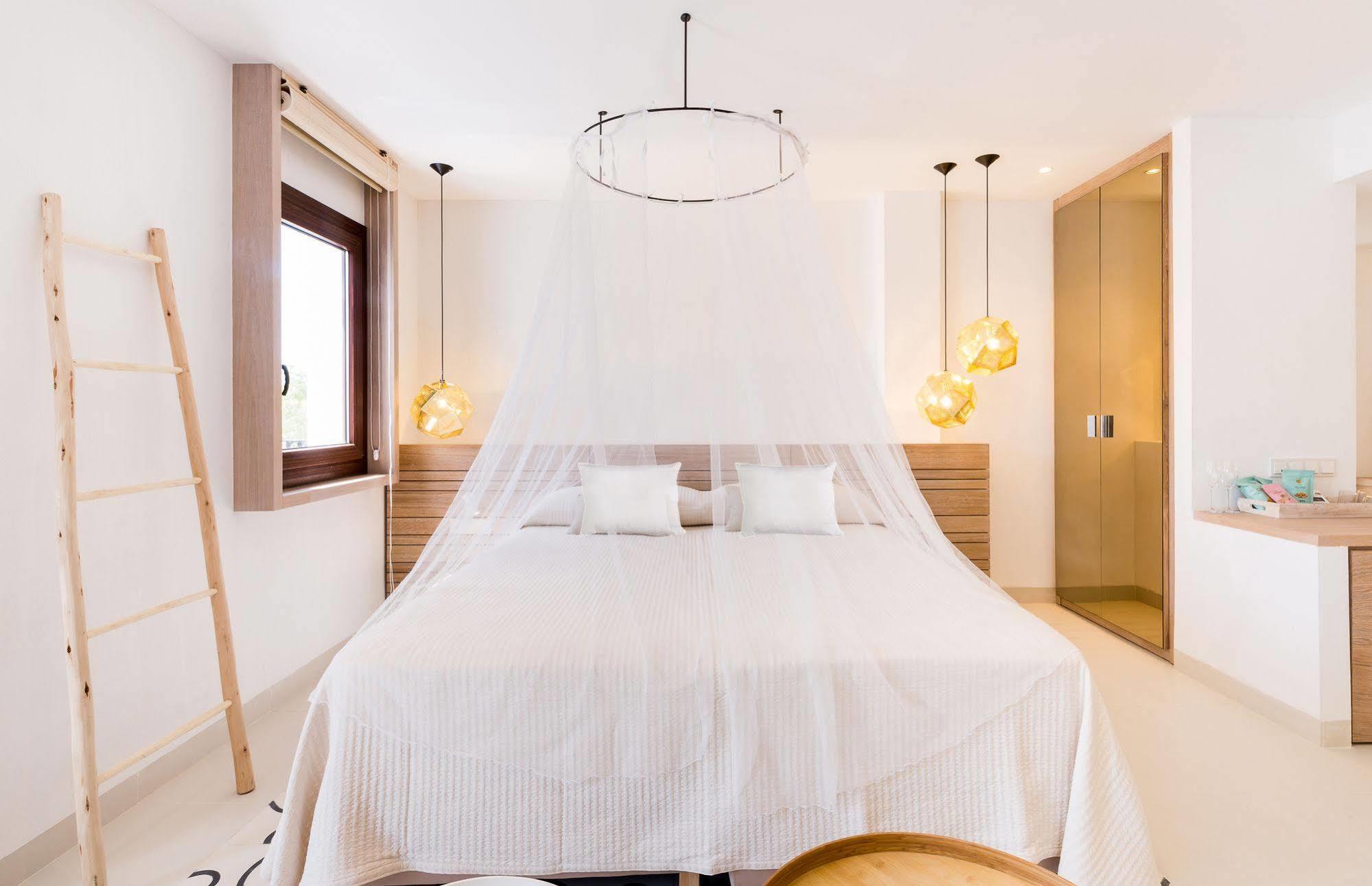 Gatzara Suites Santa Gertrudis Santa Gertrudis  Εξωτερικό φωτογραφία