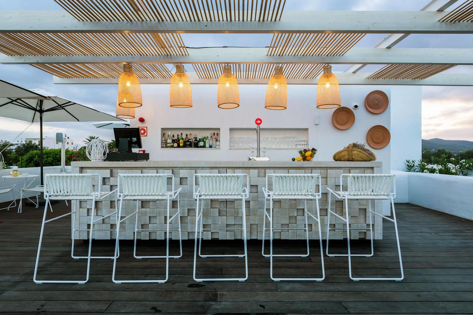 Gatzara Suites Santa Gertrudis Santa Gertrudis  Εξωτερικό φωτογραφία
